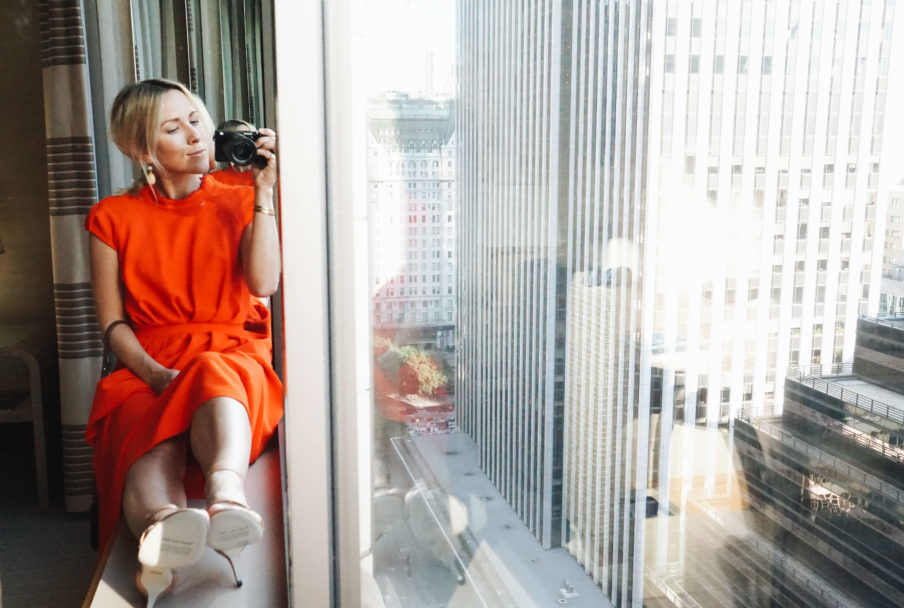 How To Blog When You're Traveling Solo