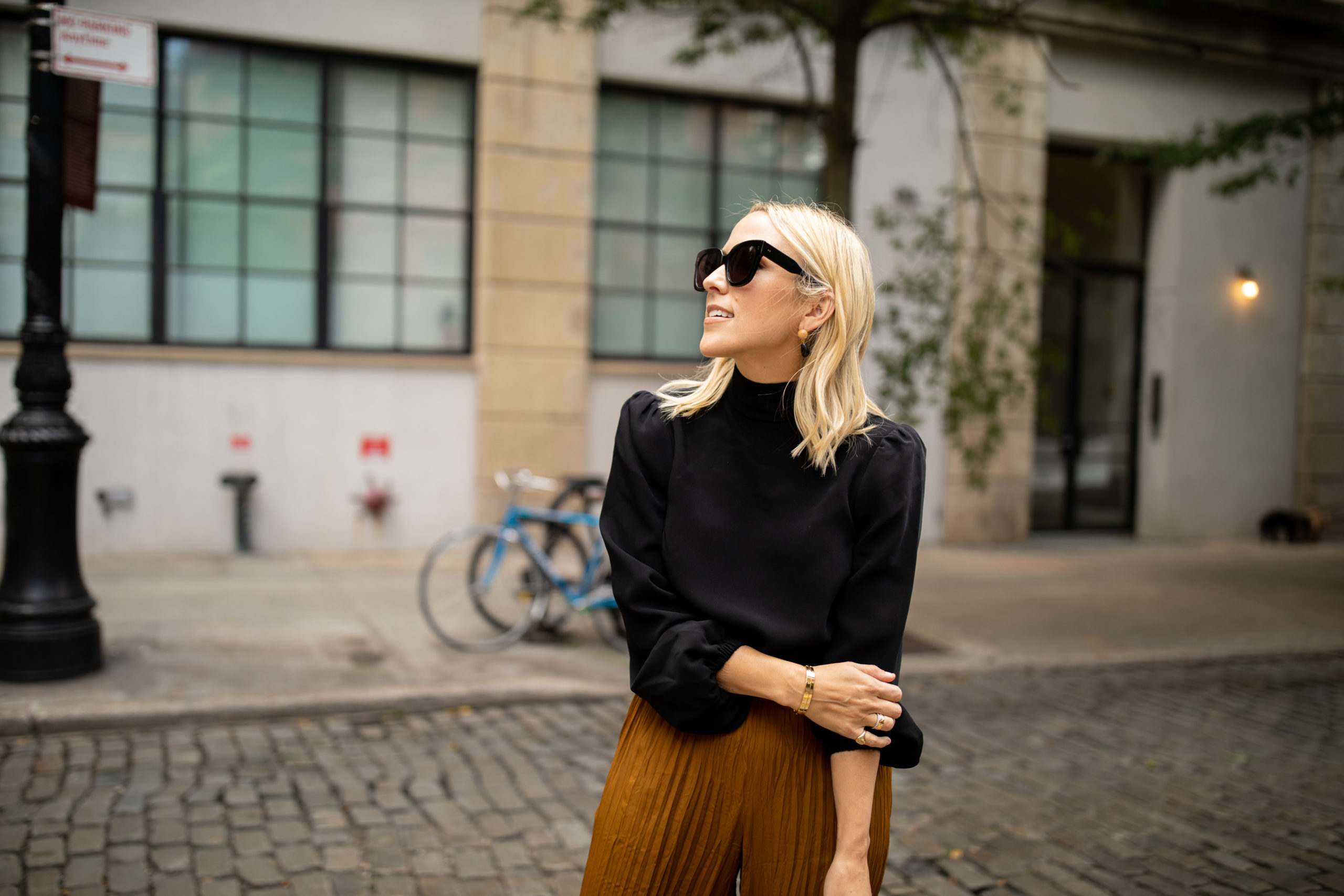 Everyday Go To - Damsel In Dior  Street style bags, Mini outfit, Outfits